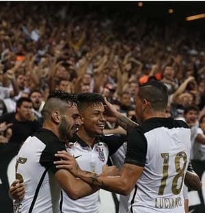 Corinthians: cada dólar apostado rende 5,5 vezes