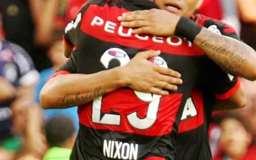 Último jogo: Flamengo 4x0 Vitória (29/11/2014, Arena da Amazônia)