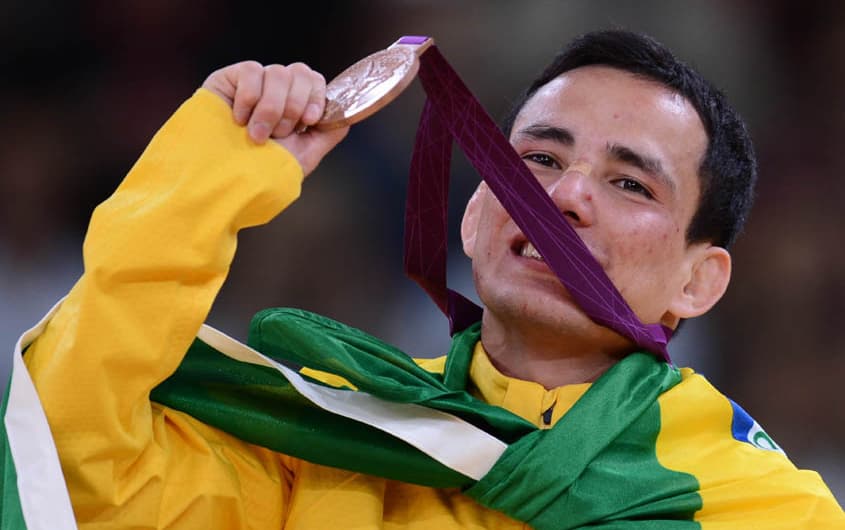 A primeira medalha brasileira em Londres-2012 não estava nas projeções nacionais: Felipe Kitadai, no judô