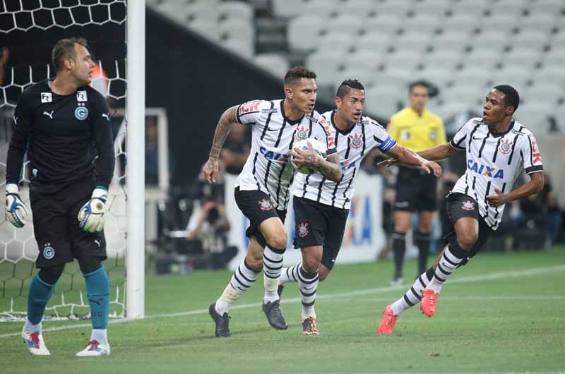 Em 2014, Corinthians abre lista de goleadas na Arena com um 5 a 2 sobre o Goiás, pelo Brasileirão