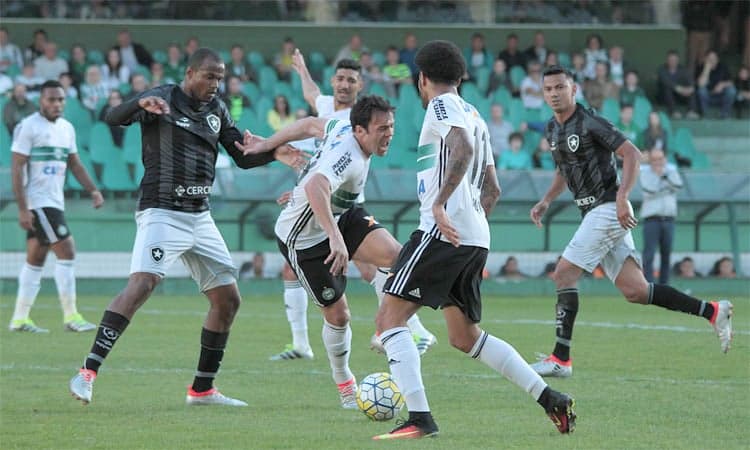 Coritiba e Botafogo ficaram em um empate sem gols no Couto Pereira, e seguem na parte de baixo da classificação