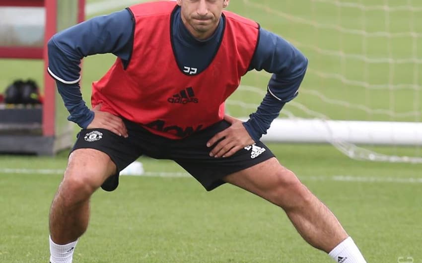 Mkhitaryan treinou pela primeira vez no United