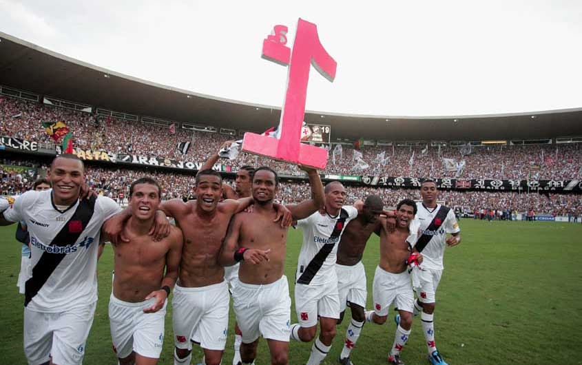 Vasco x Juventude: com quatro rodadas de antecipação Cruz-Maltino vence por 2 a 1,&nbsp;em 7 de novembro de 2009.