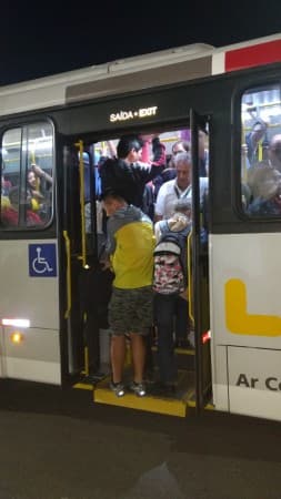 Ônibus não têm conseguido atender a demanda em eventos do Parque Olímpico