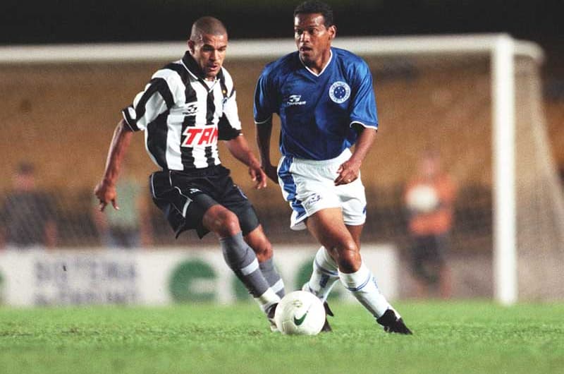 22/06/2000 &nbsp;- Diante do Cruzeiro, Botafogo teve um empate e uma derrota. Acabou caindo nas quartas