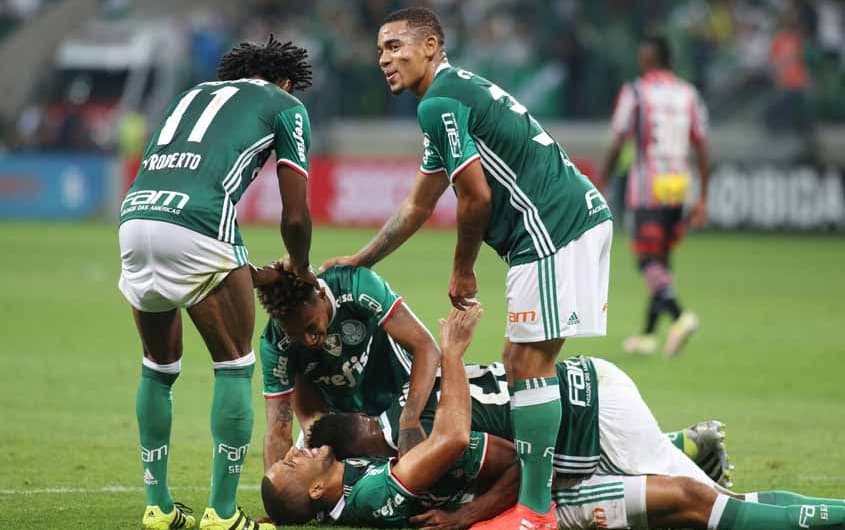 Veja as chances de título dos postulantes pela taça<br>Palmeiras - 52%