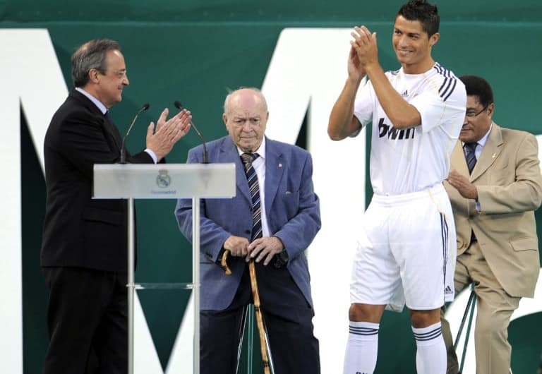 Em 2009 Cristiano Ronaldo foi contratado pelo Real Madrid pela bagatela de 94 milhões de euros