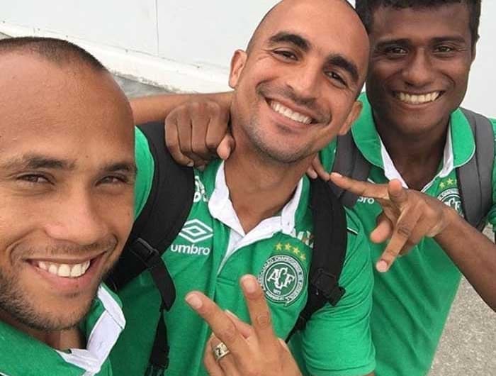 Amigos: Maranhão postou foto ao lado de Ananias e Gil nesta manhã, após saber do trágico acidente