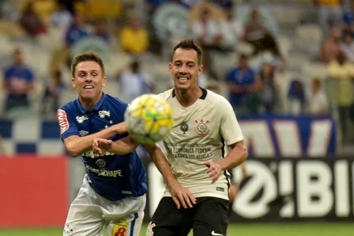 Último jogo: Cruzeiro 3 x 2 Corinthians, em 11/12/16