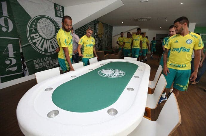 Mesa de pôquer no CT do Palmeiras
