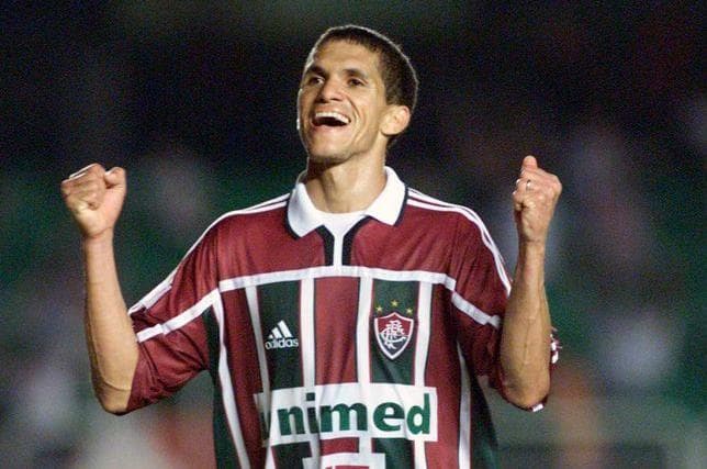 Em 2002, Fluminense perdeu de 2 a 1 para o Sampaio Correia, mas goleou por 5 a 1 na volta com dois de Magno Alves