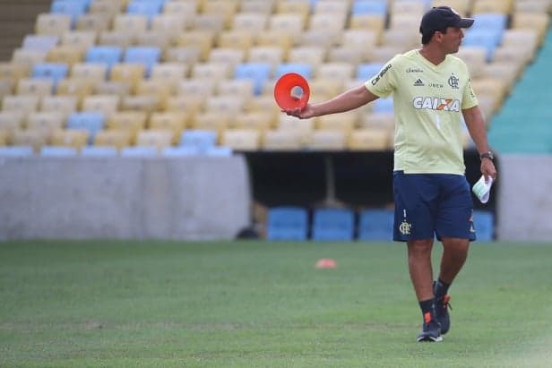 Zé Ricardo no treino (Gilvan de Souza / Flamengo)
