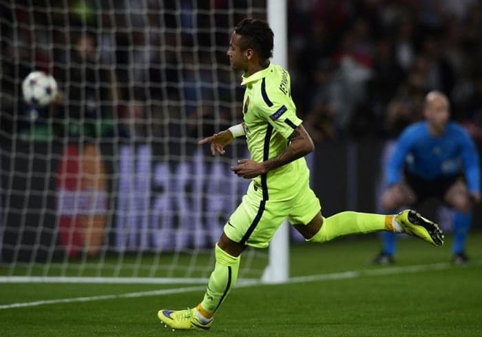 PSG 1 x 3 Barcelona (Quartas da Champions 14/15 - 1 gol de Neymar)