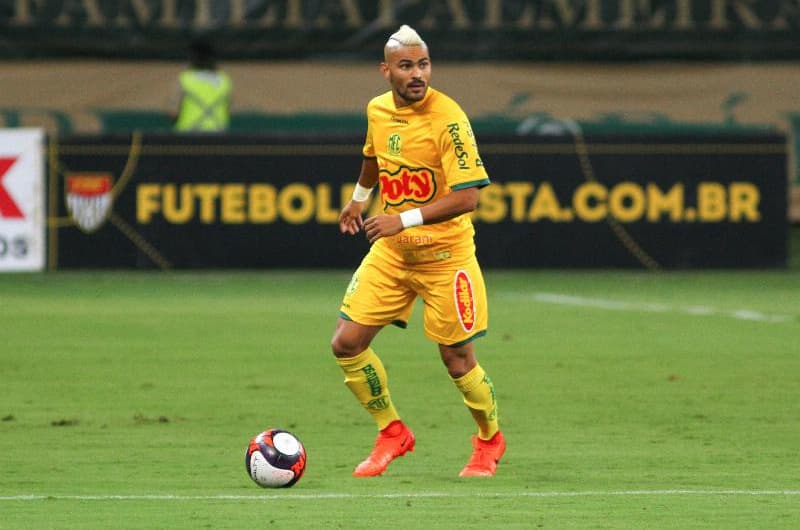 Tony (lateral-direito / 27 anos) - Mirassol - 4 assistências no Paulistão - Quarto melhor do campeonato no quesito / Dudu, do Palmeiras, é o líder no quesito, com 6&nbsp;assistências