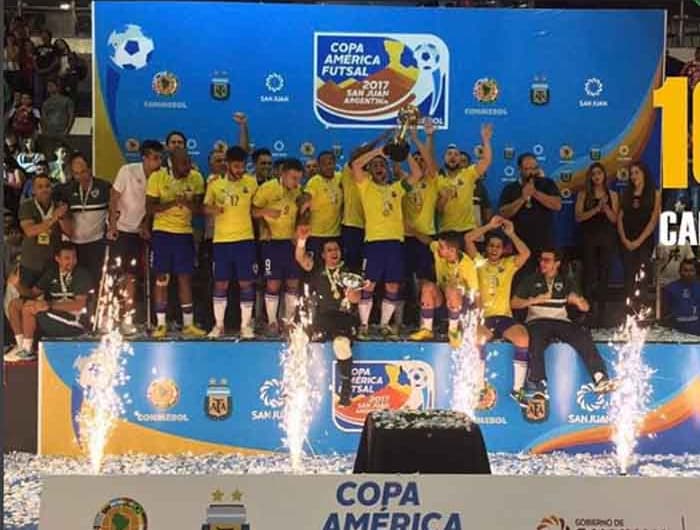 Seleção Brasileira de Futsal que conquistou a Copa América contra a Argentina