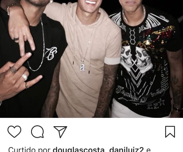 Firmino publica foto com Neymar e Coutinho em show no Rio