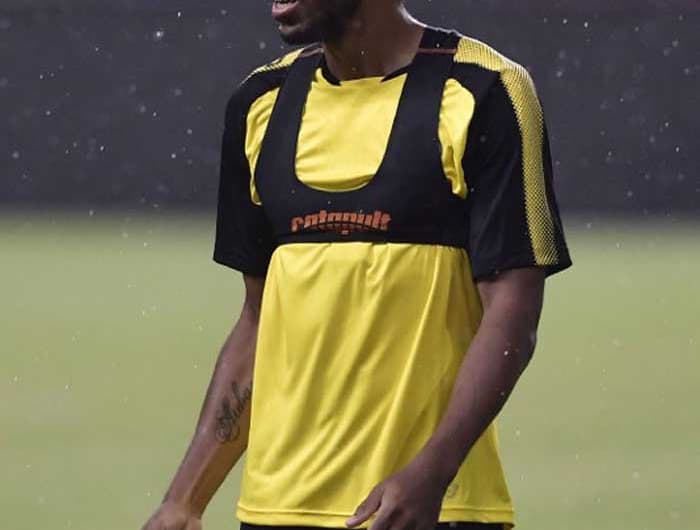 Borussia Dortmund - Artilheiro do último Campeonato Alemão, o gabonês Aubameyang fica em Dortmund e, no clube aurinegro, é o grande destaque