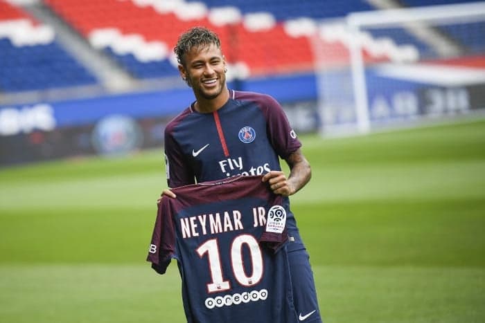 Neymar é o novo camisa 10 do PSG