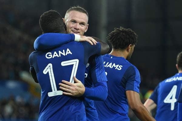 Rooney e Gueye - Everton x Hajduk Split