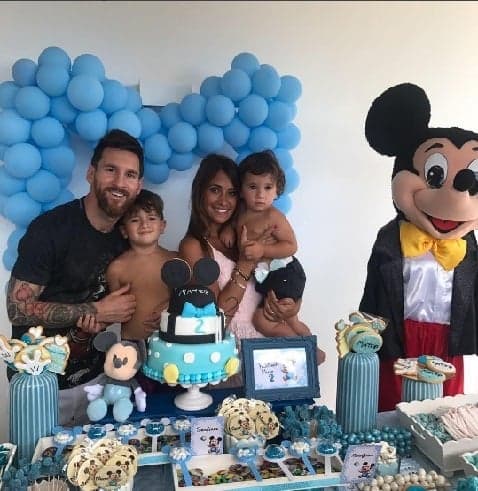 Messi e Antonella festejam o aniversário de 2 anos do filho Mateo