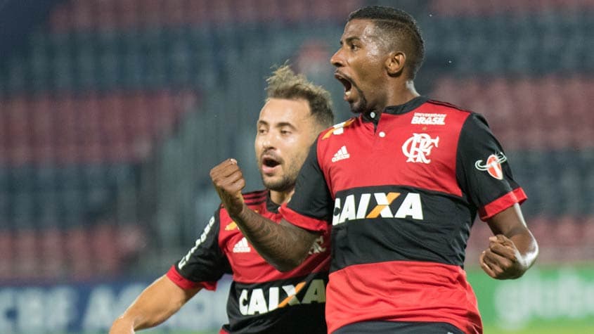 Flamengo 1 x 1 Avaí: as imagens na Ilha do Urubu