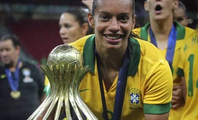 Rosana deixa Seleção Brasileira de futebol feminino