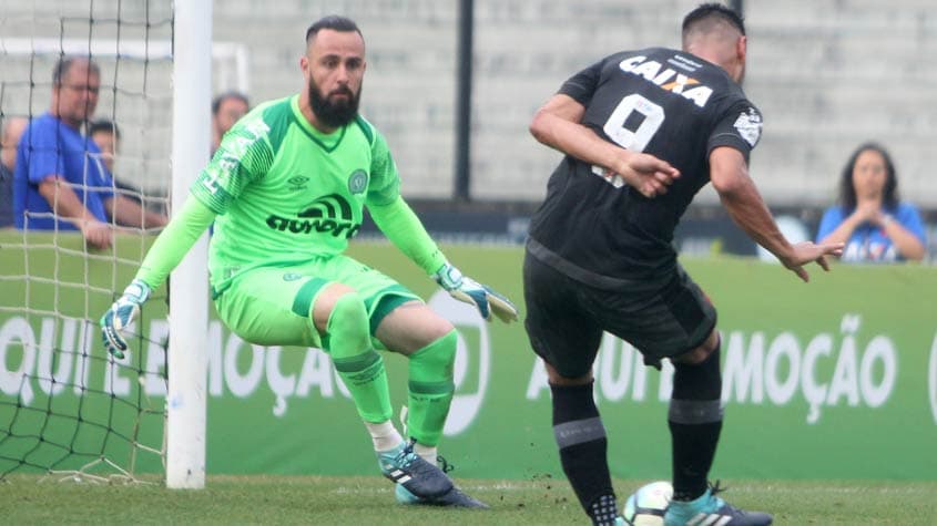 Chapecoense e Vasco se enfrentam pelo Campeonato Brasileiro