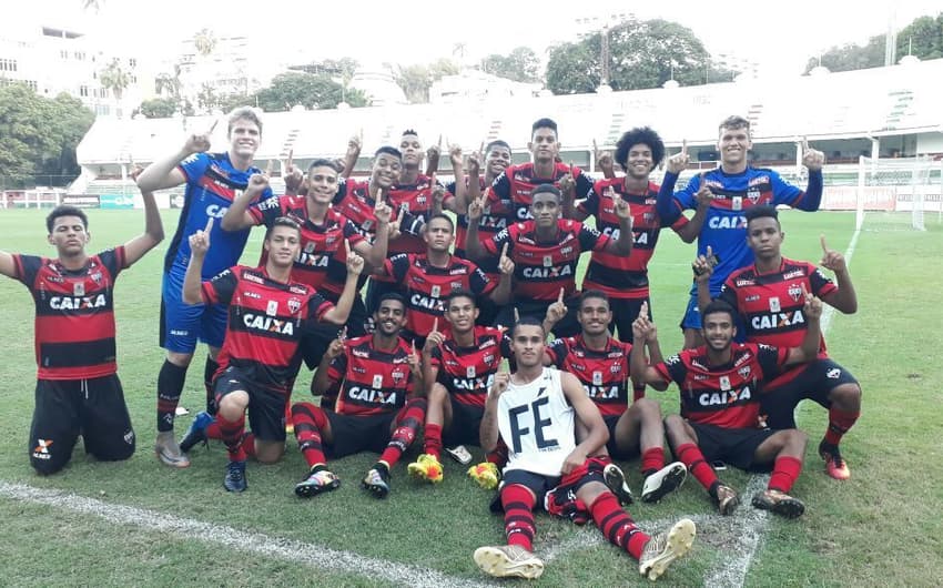 Atlético-GO comemora classificação para oitavas da Copa do Brasil sub-17 nas Laranjeiras em cima do Fluminense