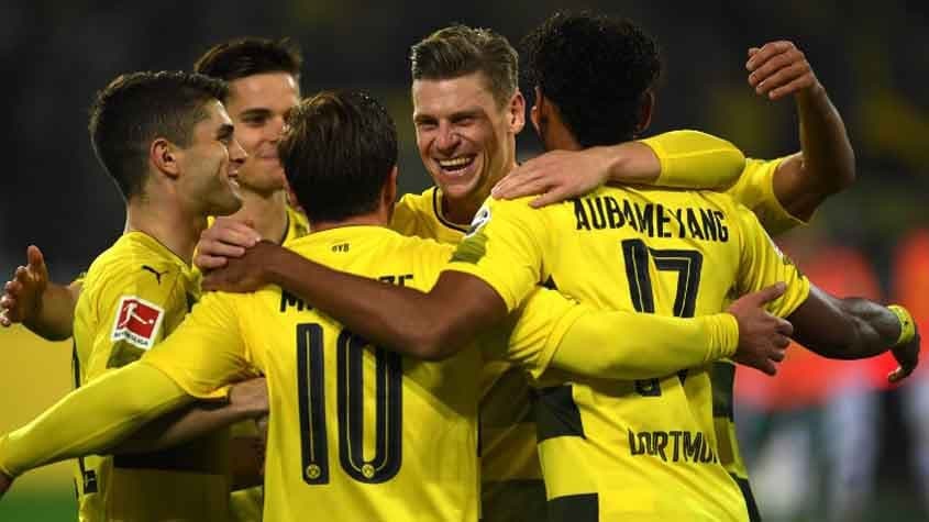 16h30 - COPA DA ALEMANHA: O Borussia Dortmund visita o modesto Magdeburg. A ESPN+ transmite