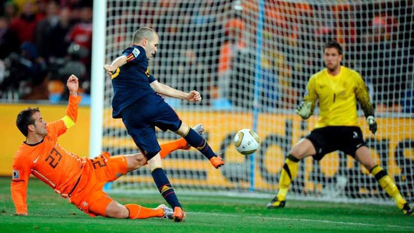 2010: Gol do Iniesta