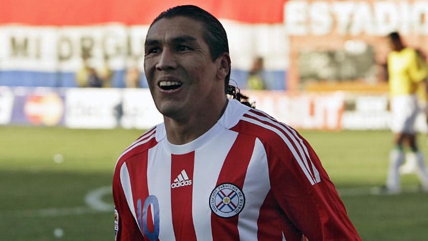 Cabañas com a camisa do Paraguai em 2008