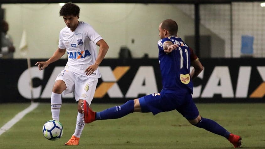 Último confronto: Santos 3 x 1 Paraná - 5ª rodada do Campeonato Brasileiro
