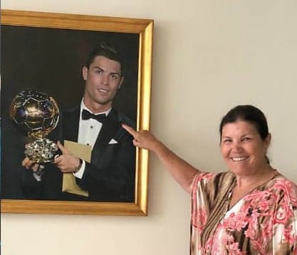 Dolores Aveiro tentou abortar Cristiano Ronaldo, não conseguiu e hoje o considera uma luz na família
