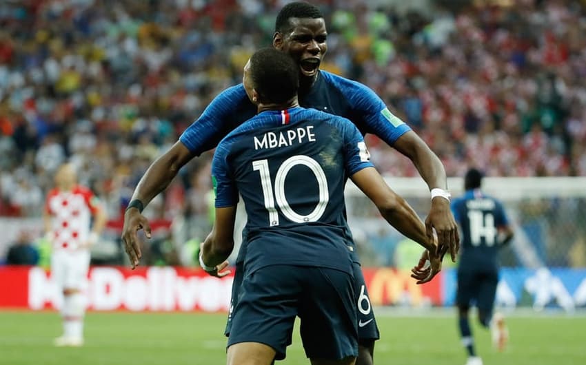 Só a participação de Mbappé numa final de Copa do Mundo já foi histórica para França. O jogador se tornou o terceiro mais jovem a atuar numa decisão de Mundial, sendo superado apenas por Pelé e pelo italiano Giuseppe Bergomi.