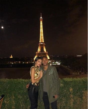 Neymar mostra romance e show de 'Marta Marquezine' em Paris