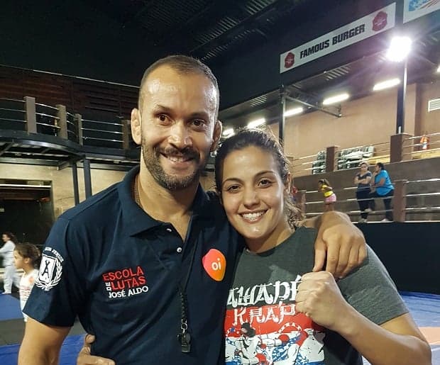Lutadora do UFC, Poliana Botelho visitou Escola de Lutas José Aldo (Foto: Karen Terahata)