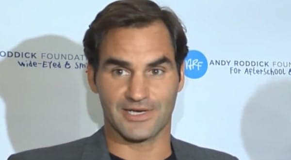 Federer na fundação Andy Roddick