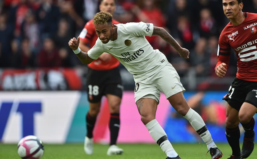 Neymar não deixou sua marca, mas deu passe para um dos gols da vitória do PSG sobre o Rennes por 3 a 1