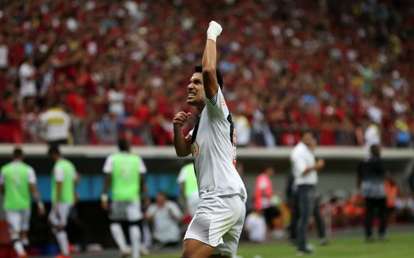 Andrés Ríos fez o gol do empate contra o Flamengo em Brasília
