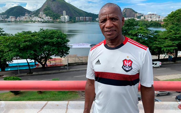 Flamengo lançou o seu novo segundo uniforme na Gávea