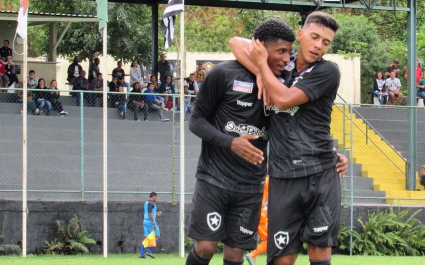Botafogo sub-20 avança à semi da Taça Guanabara