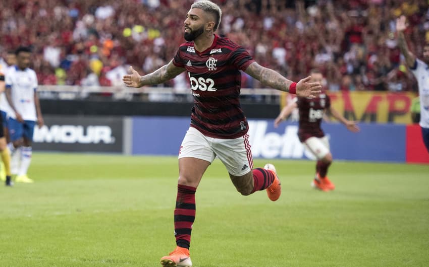 Gabigol dominou o jogo e fez os gols da vitória do Flamengo sobre o Fortaleza. Confira a seguir a galeria do LANCE!
