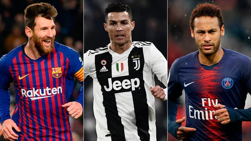 A revista americana 'Forbes' divulgou nesta terça a lista dos atletas mais bem pagos de 2018. Messi, Cristiano Ronaldo e Neymar formam o pódio da relação. É a primeira vez que o argentino assume o posto, como também é o primeiro ano que um trio de futebolistas forma o pódio. Confira a lista dos 20 mais bem pagos: