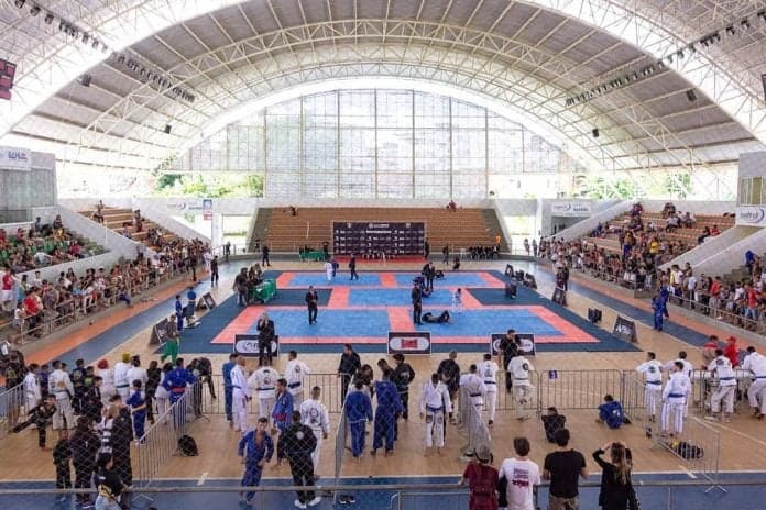 Salvador International Pro foi atração no domingo (14) na capital baiana (Foto: Divulgação/AJP Brasil)