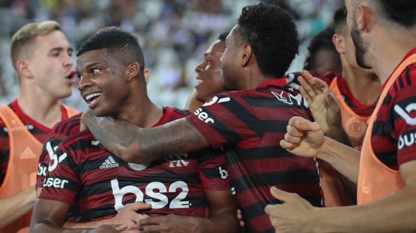 Confira as imagens da vitória do Flamengo sobre o Botafogo