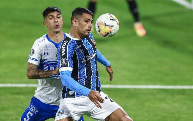 Diego Souza - Universidad Católica x Grêmio