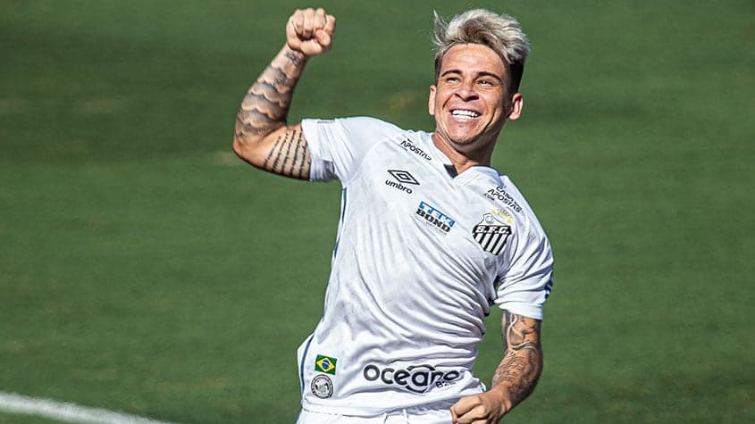 Soteldo celebra o primeiro gol do Santos