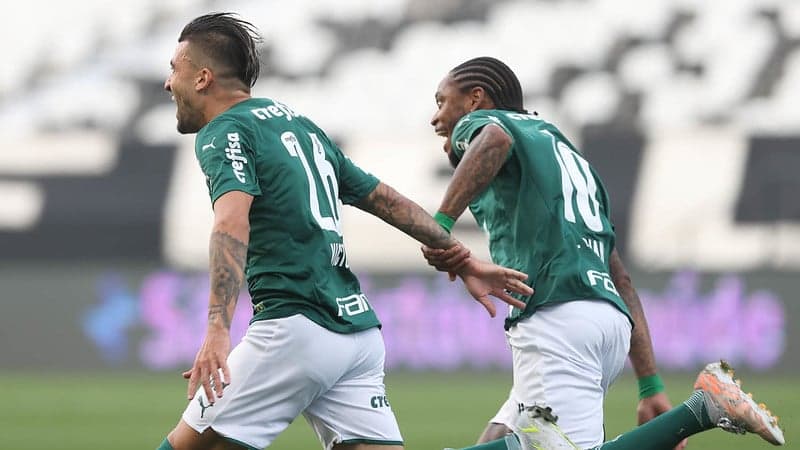 Corinthians x Palmeiras - Victor Luís e Luiz Adriano