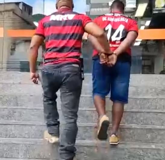 Torcedor do Flamengo foi retirado do Maracanã e preso