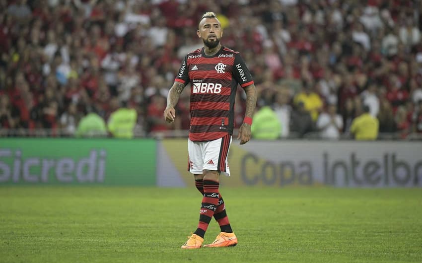 Vidal - Flamengo x Athletico